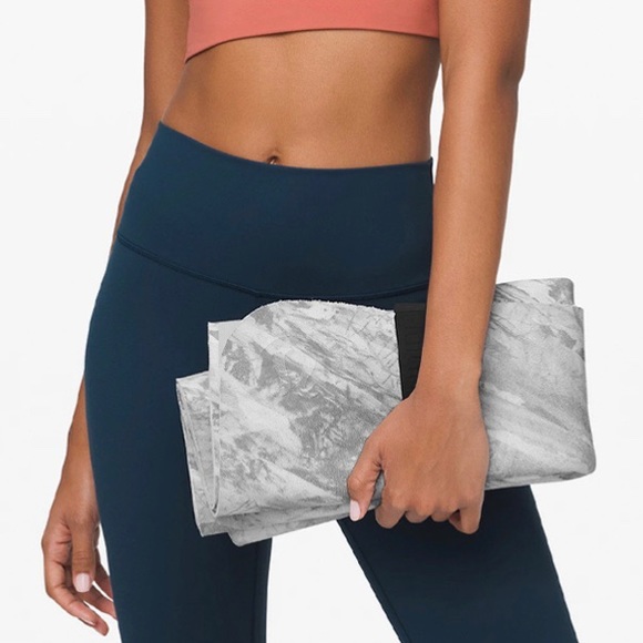LULULEMON Carry Onwards Mat*Travel